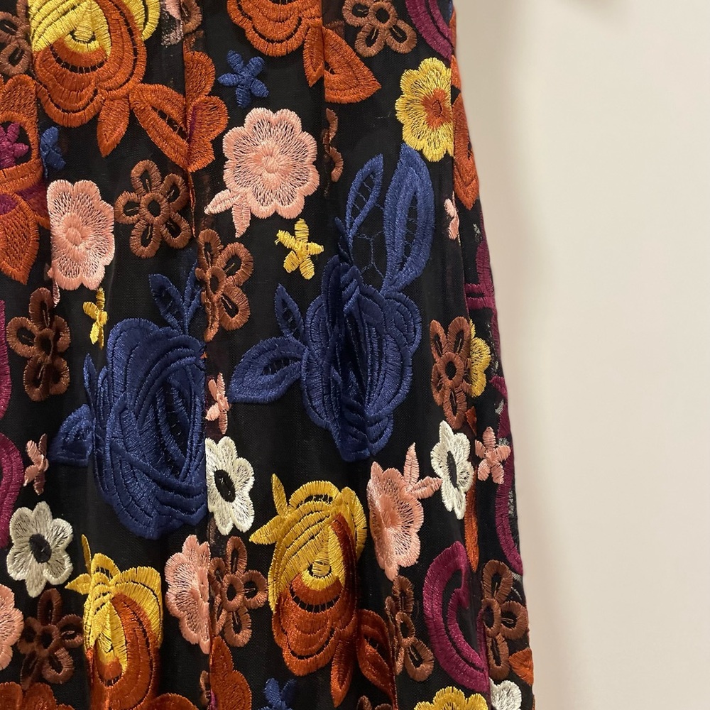 Alice + Olivia Nat Floral Midi Dress - Picture 6 of 6